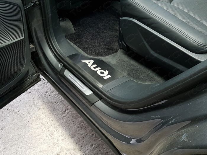 Door sill guards Audi Q7 2015 to 2022, Audi lettering, brushed stainless steel steel, ext. painted-t 4 pcs., TSS Tuning art. AUDIQ715-02