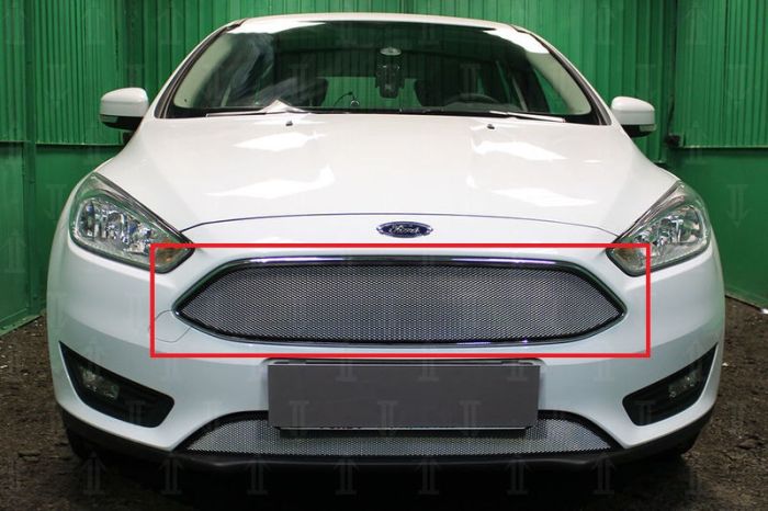 Ford Focus radiator mesh from 2014 to 2019, except Titanium, upper, silver, Standard, AllEst