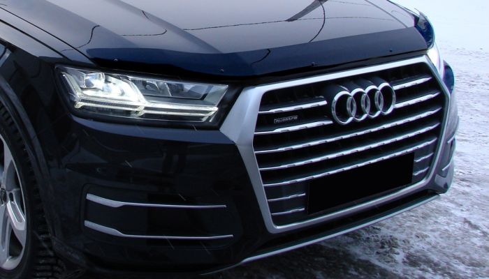 Hood deflector Audi Q7 from 2015 to 2019, black, hardware included, SIM